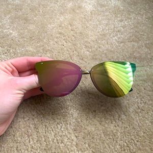 Women’s sunglasses- pink/green reflection
